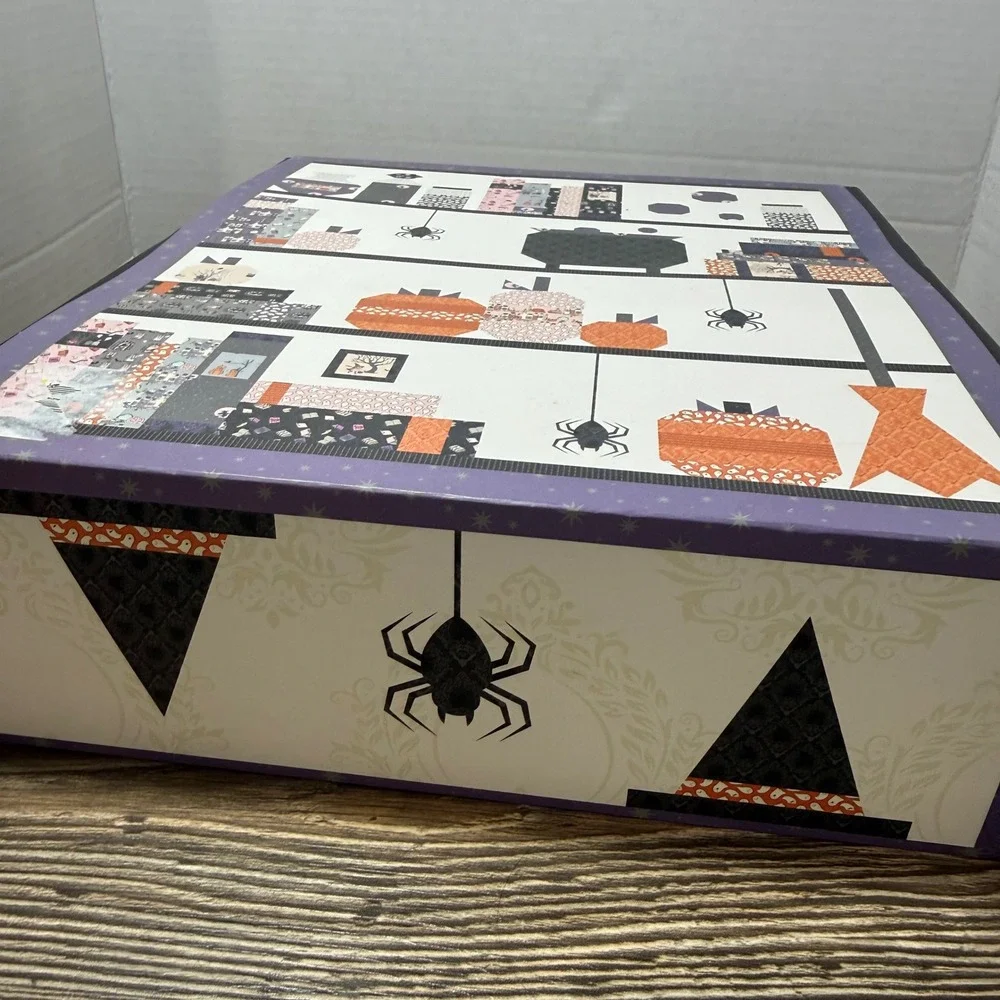 Riley Blake Spookier Shelfie Halloween Quilt Kit Melissa Mortenson KT-13200 NEW